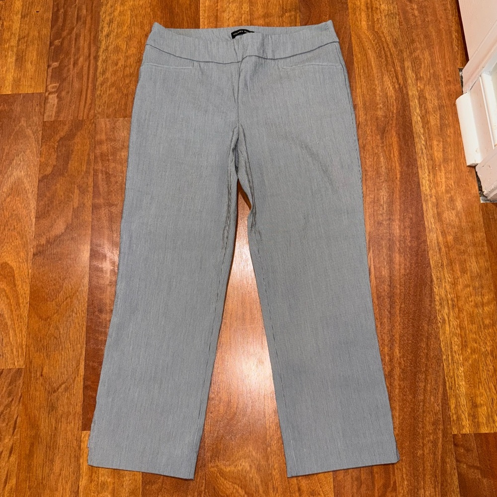Hilary Radley Y2K 90s business casual Pinstripe Trousers Capri pants small